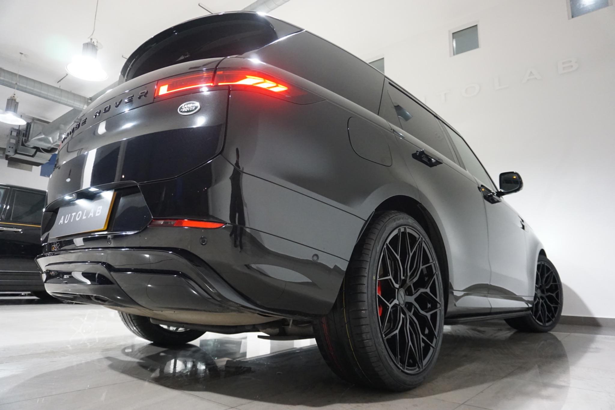 Land Rover Range Rover Sport 3.0 D300 MHEV Dynamic SE Auto 4WD Euro 6 (s/s) 5dr
